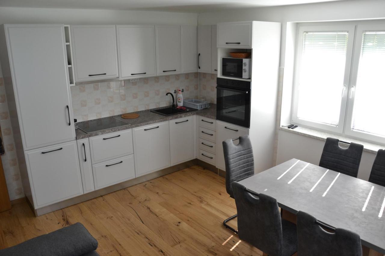 Apartma Ob Potoku Luče Kültér fotó